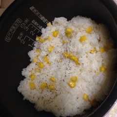 炊いたごはんに混ぜるだけコーンごはん☆-レシピのメイン写真