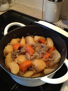 CASTPOT(無水鍋)で肉じゃが-レシピのメイン写真