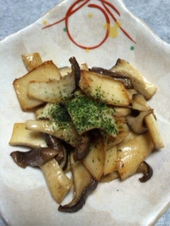 簡単☆エリンギのバター(マーガリン)焼き-レシピのメイン写真