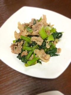 ごはんが進む!豚と小松菜のにんにく炒め-レシピのメイン写真