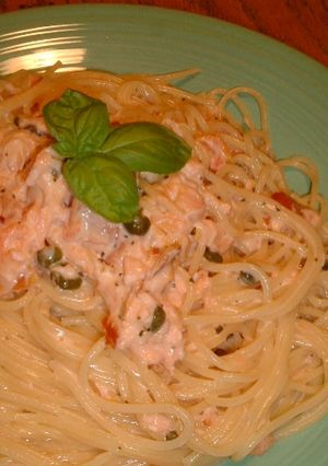 スモークサーモンのトマトクリームパスタ-レシピのメイン写真