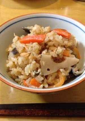 鮭とチーズがベストマッチ♡炊き込みご飯-レシピのメイン写真