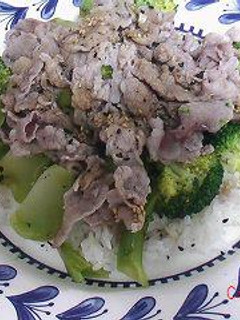 豚シャブとブロッコリー乗せゴハン-レシピのメイン写真