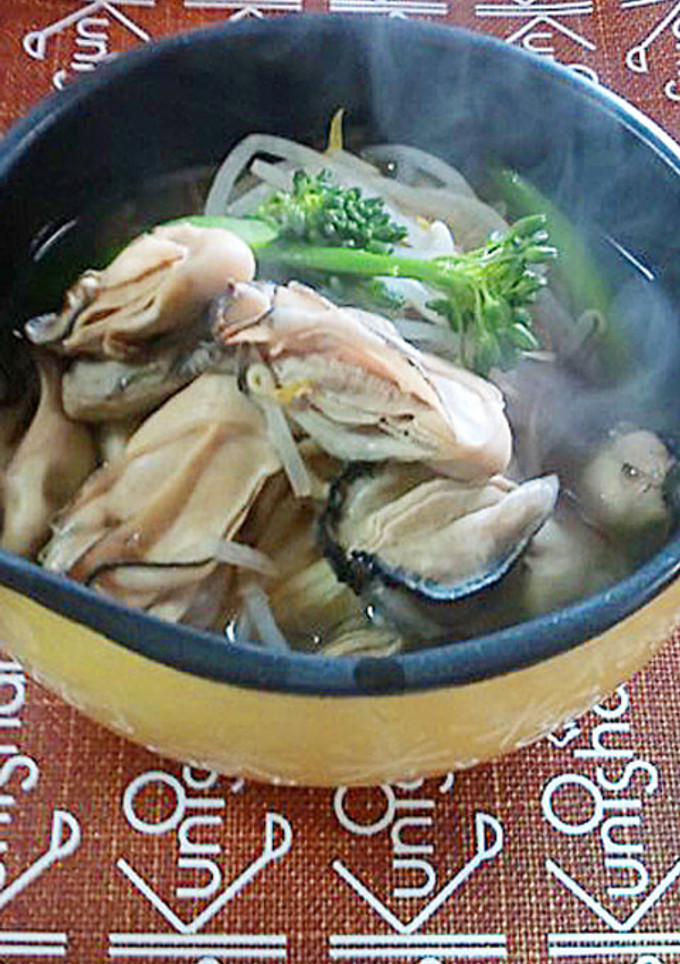 牡蠣と麺の煮込み鍋♪-レシピのメイン写真
