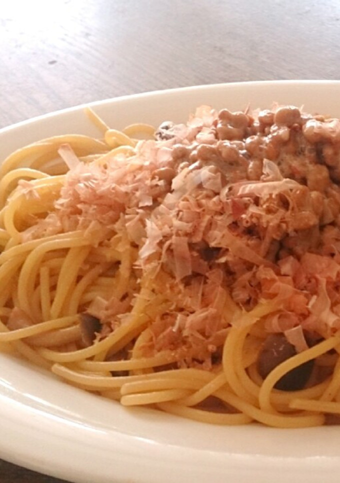 納豆としめじのかつお風味和風パスタ-レシピのメイン写真