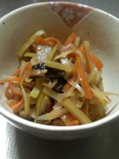 大根、にんじん、かぶの皮でキンピラ-レシピのメイン写真