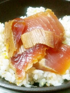 ホエー(乳清)でおいしく☆マグロの漬け丼-レシピのメイン写真