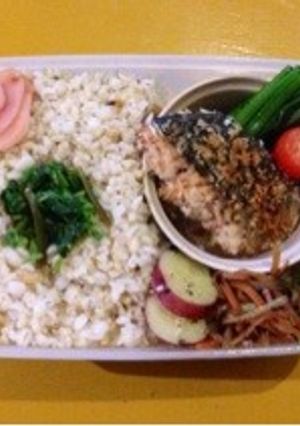 揚げない！鮭の香味チーズパン粉焼き弁当♪-レシピのメイン写真