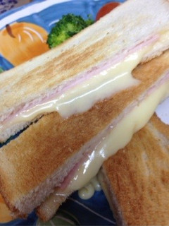 うちのハムチーズトースト-レシピのメイン写真