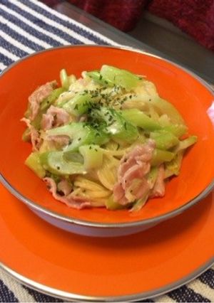 セロリと生ハムのクリームパスタ-レシピのメイン写真
