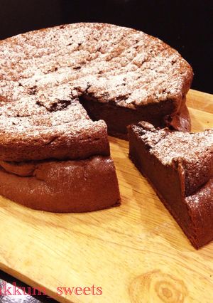バレンタインに♡材料2つ♡ガトーショコラ-レシピのメイン写真