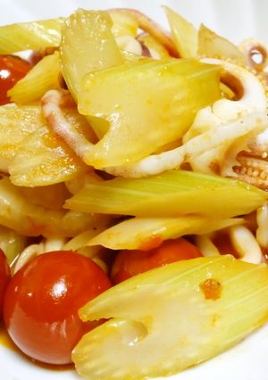 *母の味*イカとセロリのイタリアンソテー-レシピのメイン写真