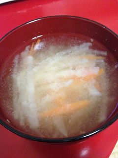 大根と人参のみそ汁-レシピのメイン写真