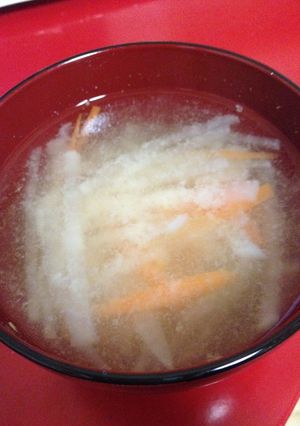 大根と人参のみそ汁-レシピのメイン写真
