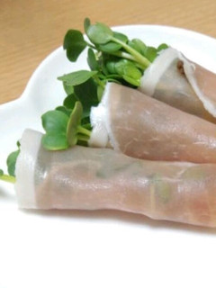 生ハムと貝割れの簡単オードブル-レシピのメイン写真