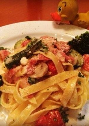 ベーコンと野菜のクリームパスタ♪-レシピのメイン写真