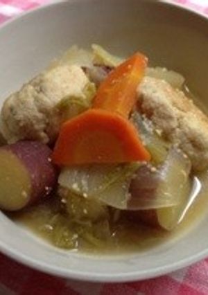 鶏だんごの味噌煮込み(^_^)-レシピのメイン写真