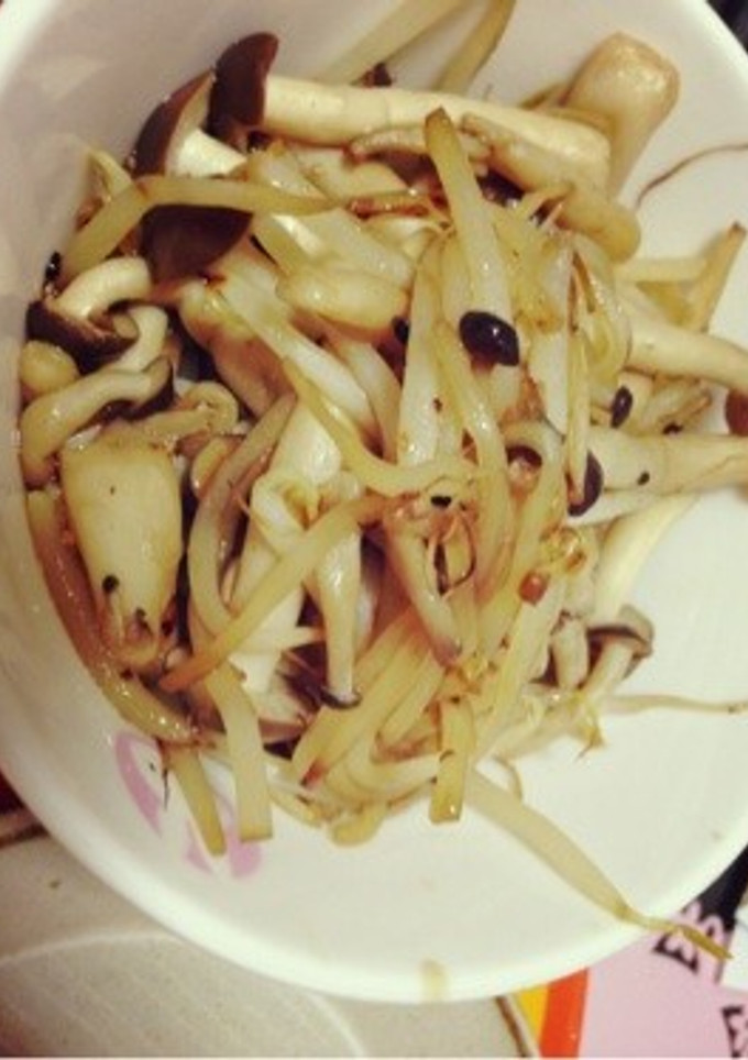 もやしとキノコの麺つゆ炒め〜-レシピのメイン写真