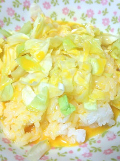 簡単おいしい♪キャベツ卵かけごはん-レシピのメイン写真