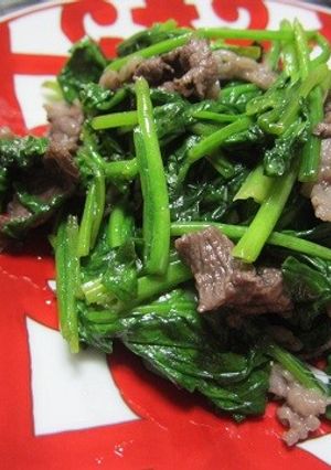牛肉赤ワインとほうれん草-レシピのメイン写真