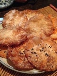 ぎょうざの皮せんべい☆〜(ゝ。∂)-レシピのメイン写真