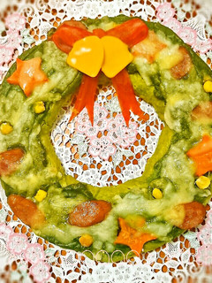 ほうれん草嫌いにも♪クリスマスリースピザ-レシピのメイン写真
