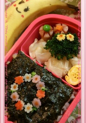 簡単！海苔弁で花のリースのデコ弁♡-レシピのメイン写真