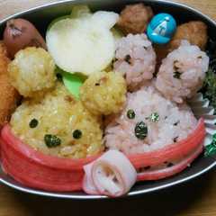 รูปของ キャラ弁☆プーさんとピグレットは仲良し♥