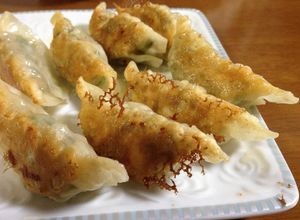 再現！家族みんなが喜ぶ絶品☆肉シソ餃子-レシピのメイン写真
