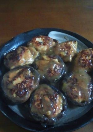 市販の鶏つみれで、肉詰め椎茸♪-レシピのメイン写真