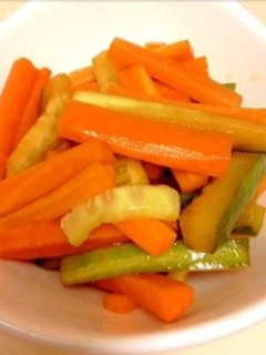 きゅうりとにんじんの昆布漬け-レシピのメイン写真