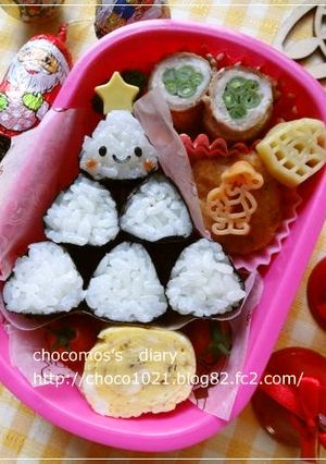 三角むすびdeクリスマスツリーのキャラ弁-レシピのメイン写真