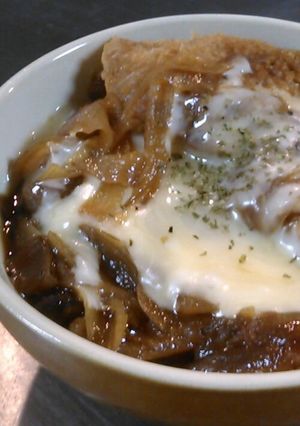 熱々！オニオングラタンスープ-レシピのメイン写真