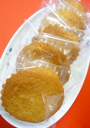 ホットケーキミックスで簡単マドレーヌ-レシピのメイン写真