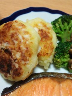 ジャガイモのカリッ、ホクッ、トロ~焼き♪-レシピのメイン写真