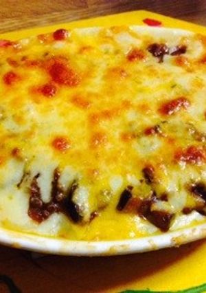 余ったシチューとミートソースでズボラ焼き-レシピのメイン写真