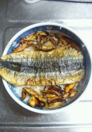 １０月２日晩飯　【秋刀魚のかば焼き丼】-レシピのメイン写真