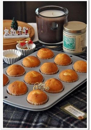 ホワイトハニーのカップケーキ☺☻-レシピのメイン写真