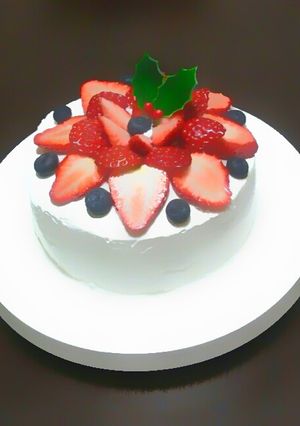 デコレーションケーキ☆ダレ無い生クリーム-レシピのメイン写真