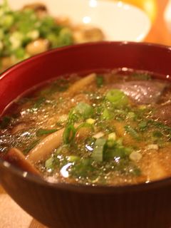 揚げなすとしめじのみそ汁-レシピのメイン写真