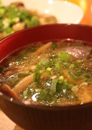 揚げなすとしめじのみそ汁-レシピのメイン写真