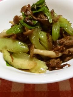 ☆牛肉とセロリのオイスターソース炒め☆-レシピのメイン写真