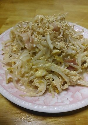 もやしベーコン炒め卵入り-レシピのメイン写真