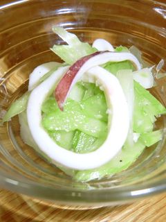 さっぱりセロリとイカのレモンサラダ♪-レシピのメイン写真