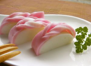 簡単お正月用＊おせちのかまぼこ飾り切り＊-レシピのメイン写真
