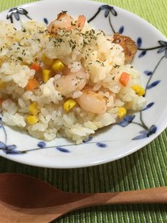 炊飯器でプリプリなエビピラフ-レシピのメイン写真