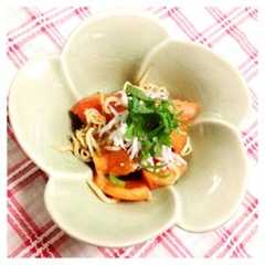 รูปของ 副菜★トマトとシラスのサラダ