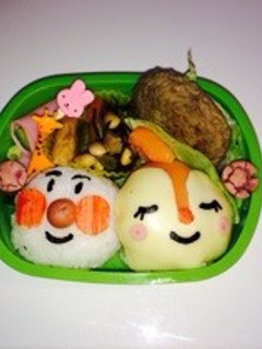 アンパンマンとドキンちゃんキャラ弁-レシピのメイン写真