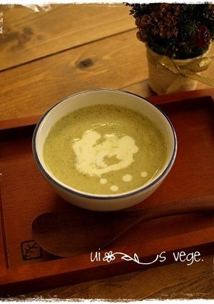 栄養満点！濃厚ブロッコリースープ-レシピのメイン写真