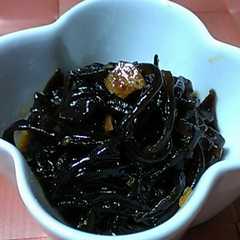 รูปของ 食べラーdeきくらげの甘辛煮♪